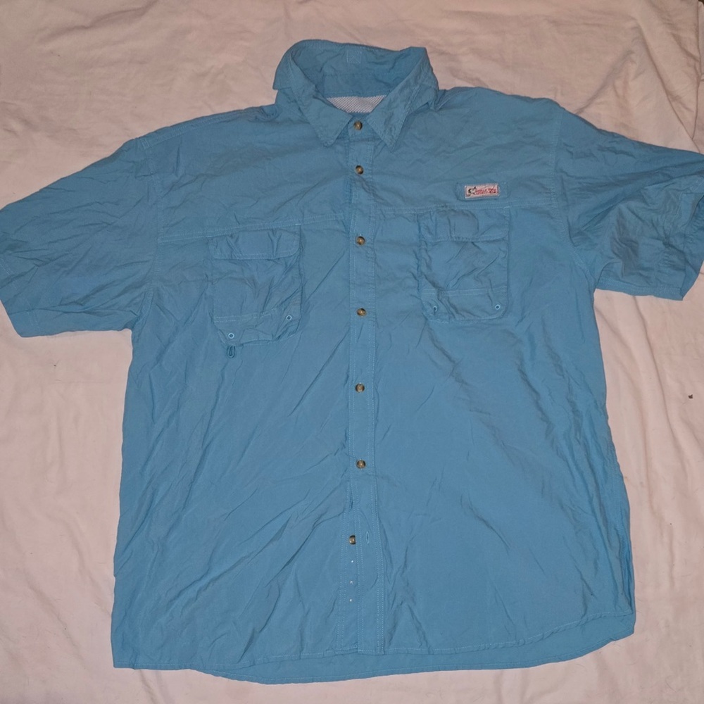 Columbia Men's Light Blue Casual Button Down Shirt